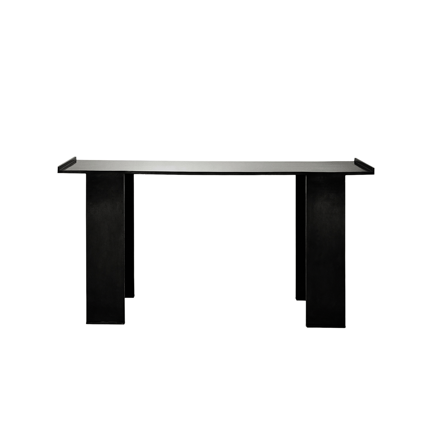 de sousa hughes liaigre Dogue console