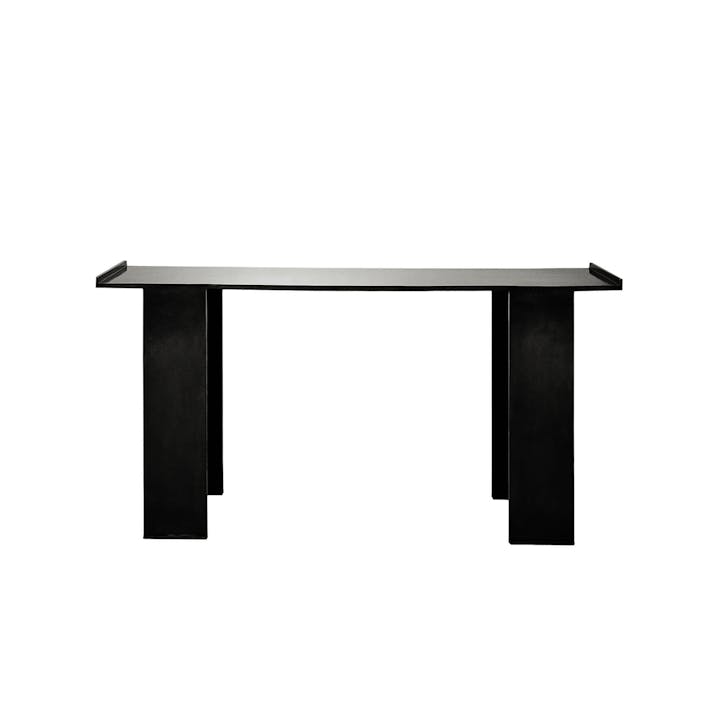 de sousa hughes liaigre Dogue console