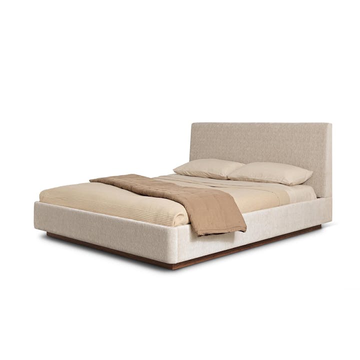 de sousa hughes Altura Napa Bed with Throw