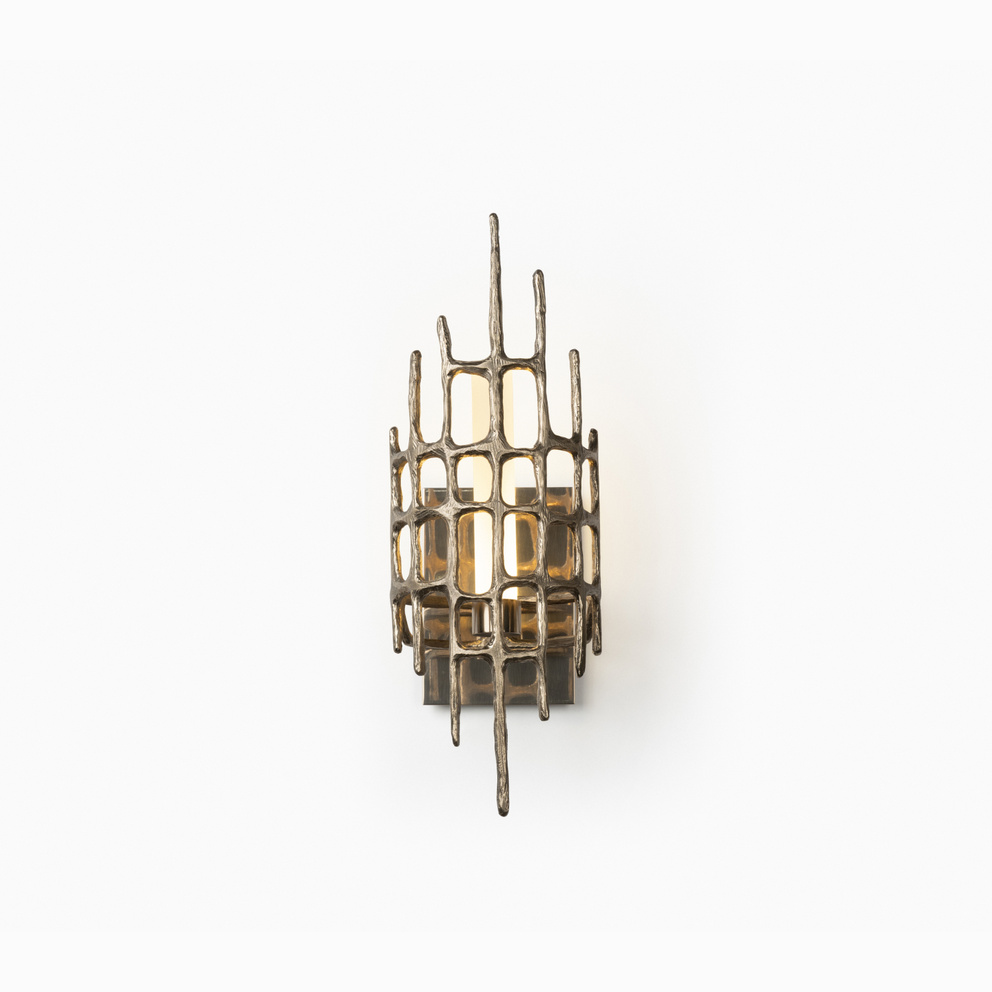 de sousa hughes caste cleve sconce