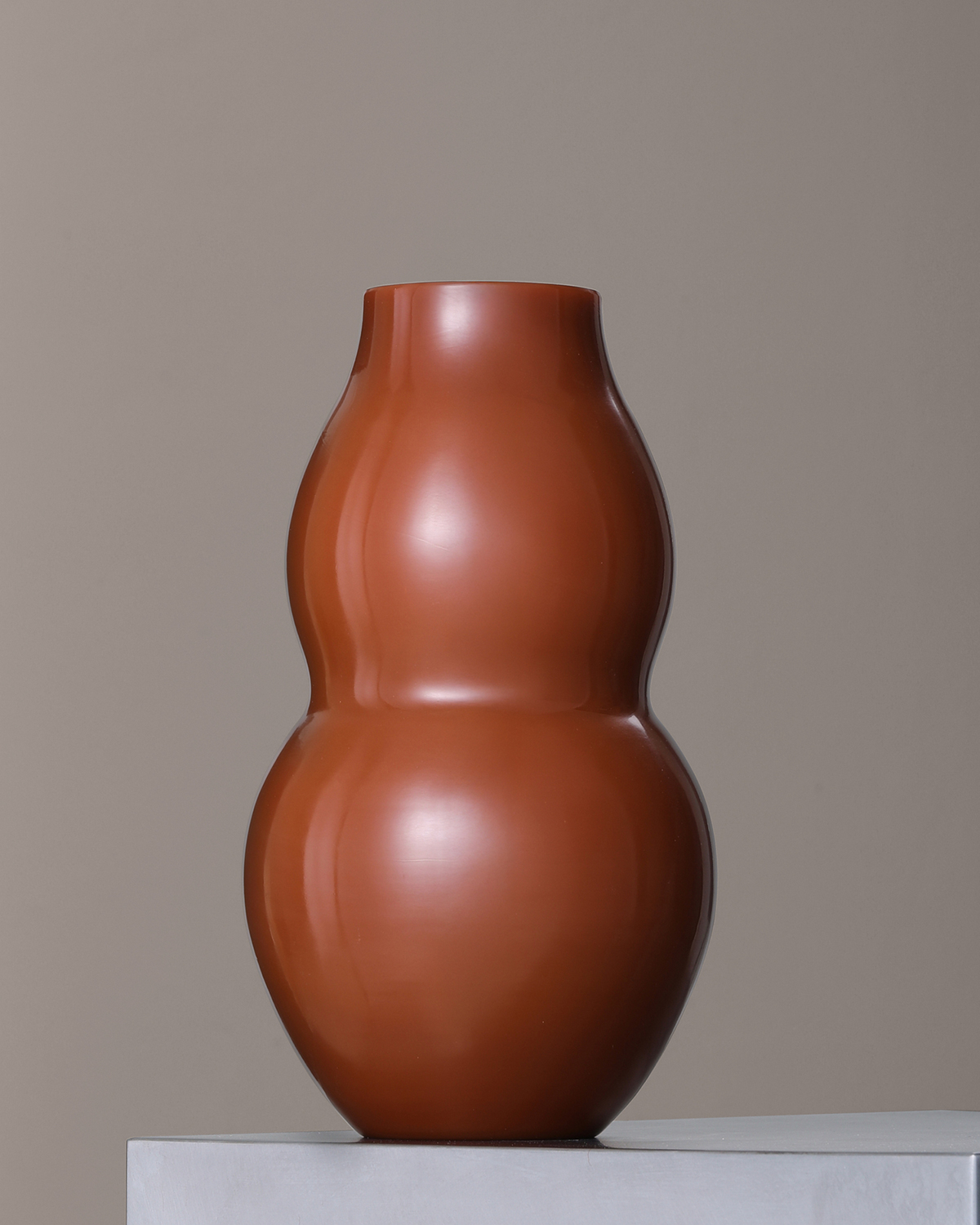 de sousa hughes alexander lamont fortune vase burnt orange front