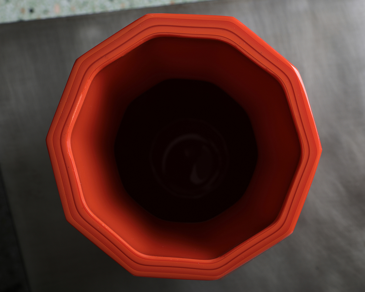 de sousa hughes alexander lamont amphora facet vase coral red top