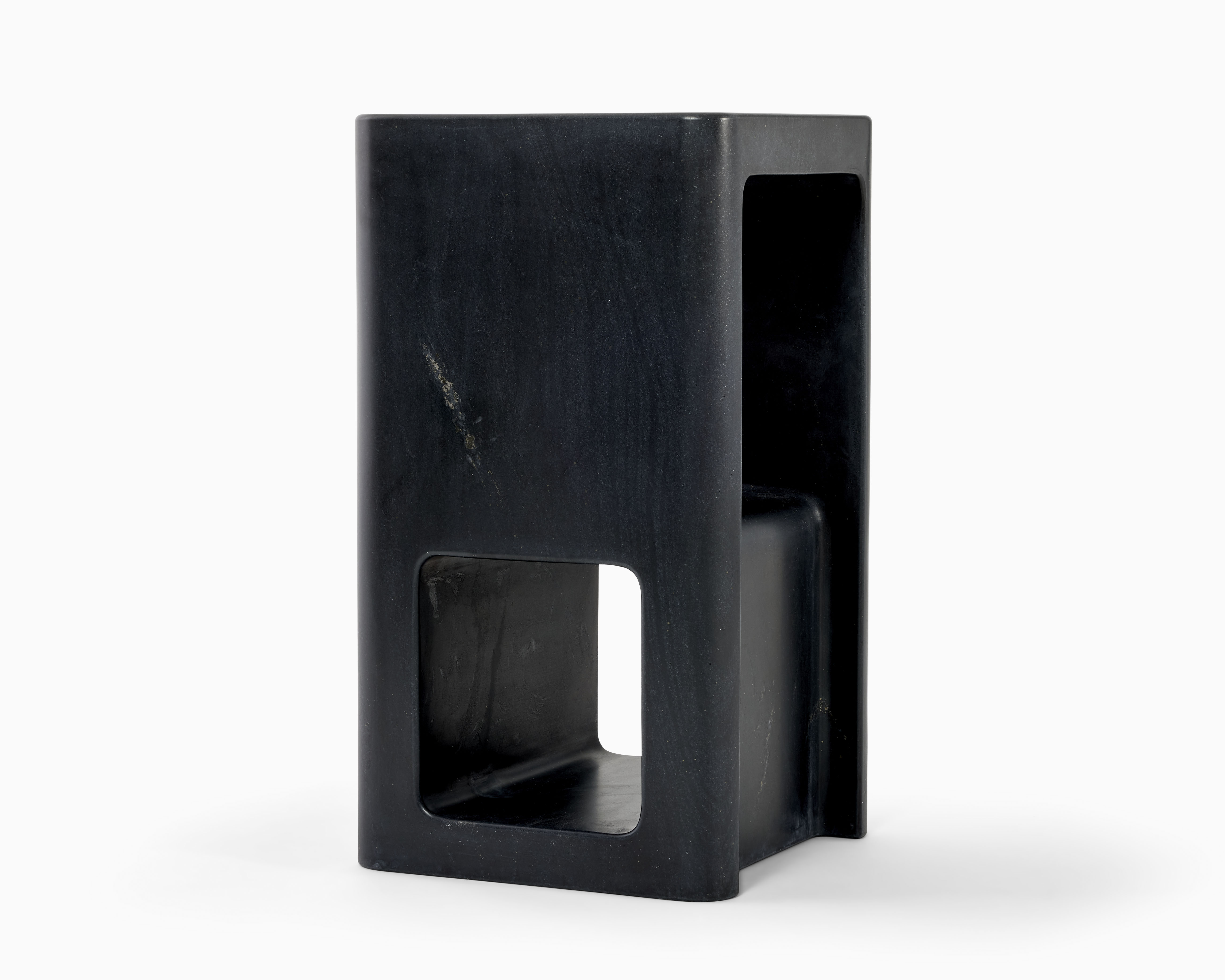 de sousa hughes link outdoor waterfall side table cosmic black 5