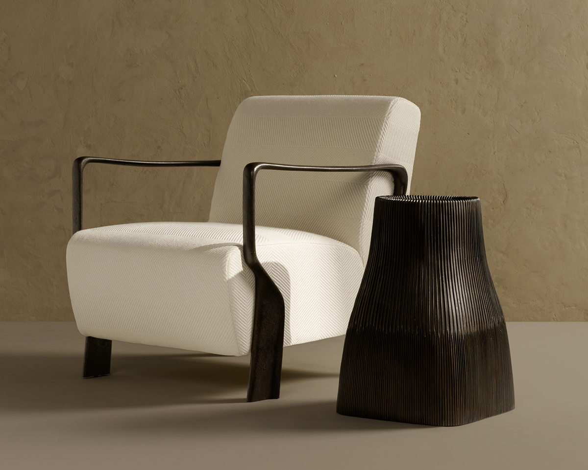 de sousa hughes alexander lamont trunk pedestal side table install