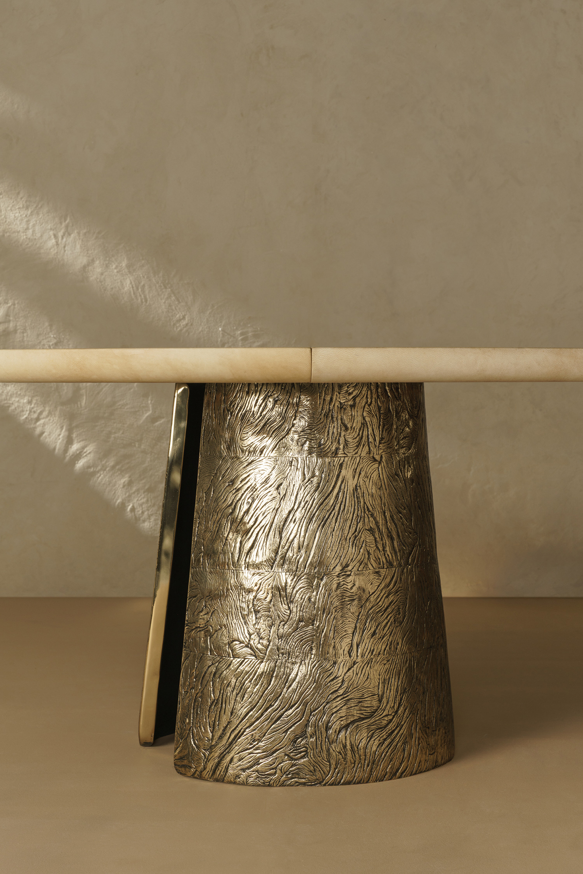 de sousa hughes alexander lamont pave dining table base detail