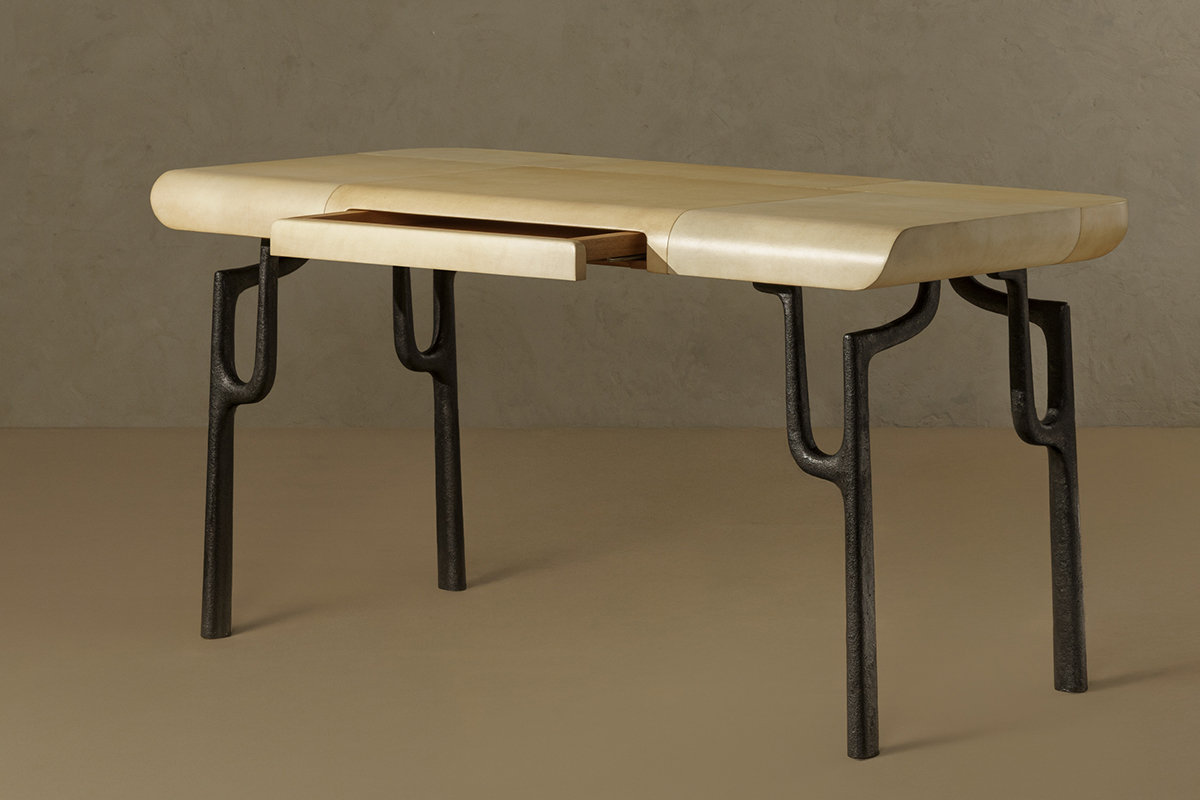 de sousa hughes alexander lamont arbor desk angle open