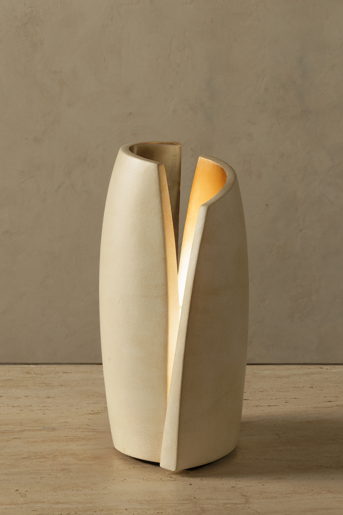 de sousa hughes alexander lamont gion lantern side