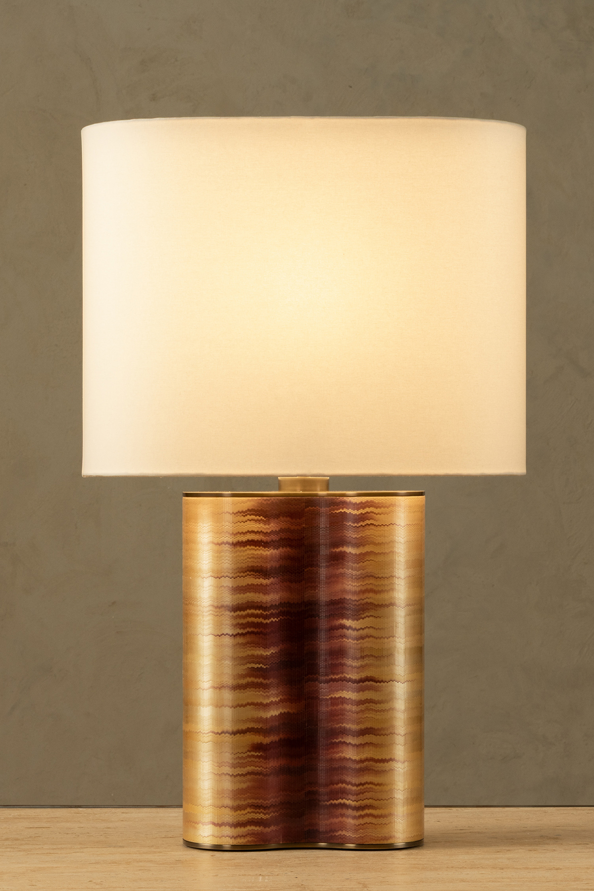 de sousa hughes alexander lamont moire table lamp front detail