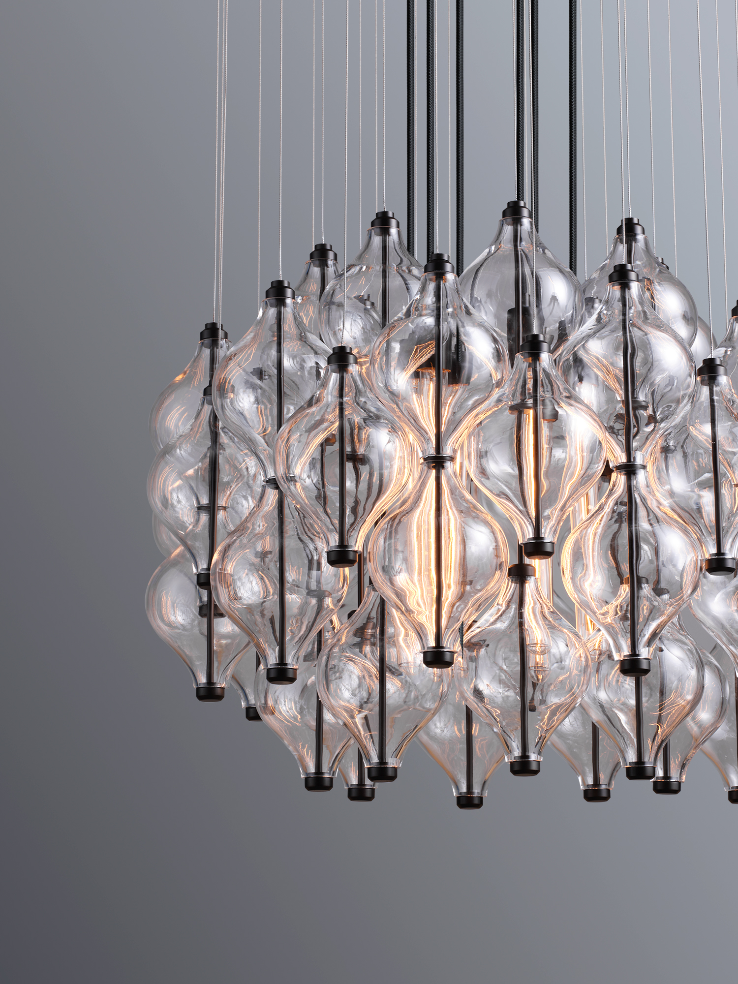 de sousa hughes Jonathan Browning Le Petit Jacquemart Circular Chandelier detail 2