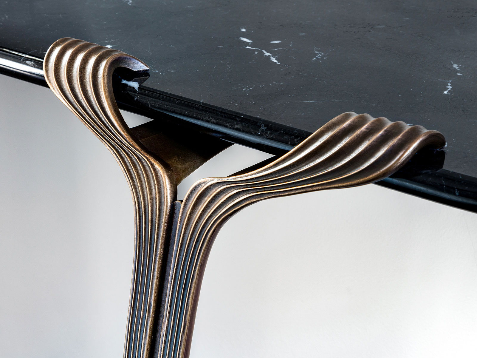 de sousa hughes atelier purcell Horta Single Leg Console detail