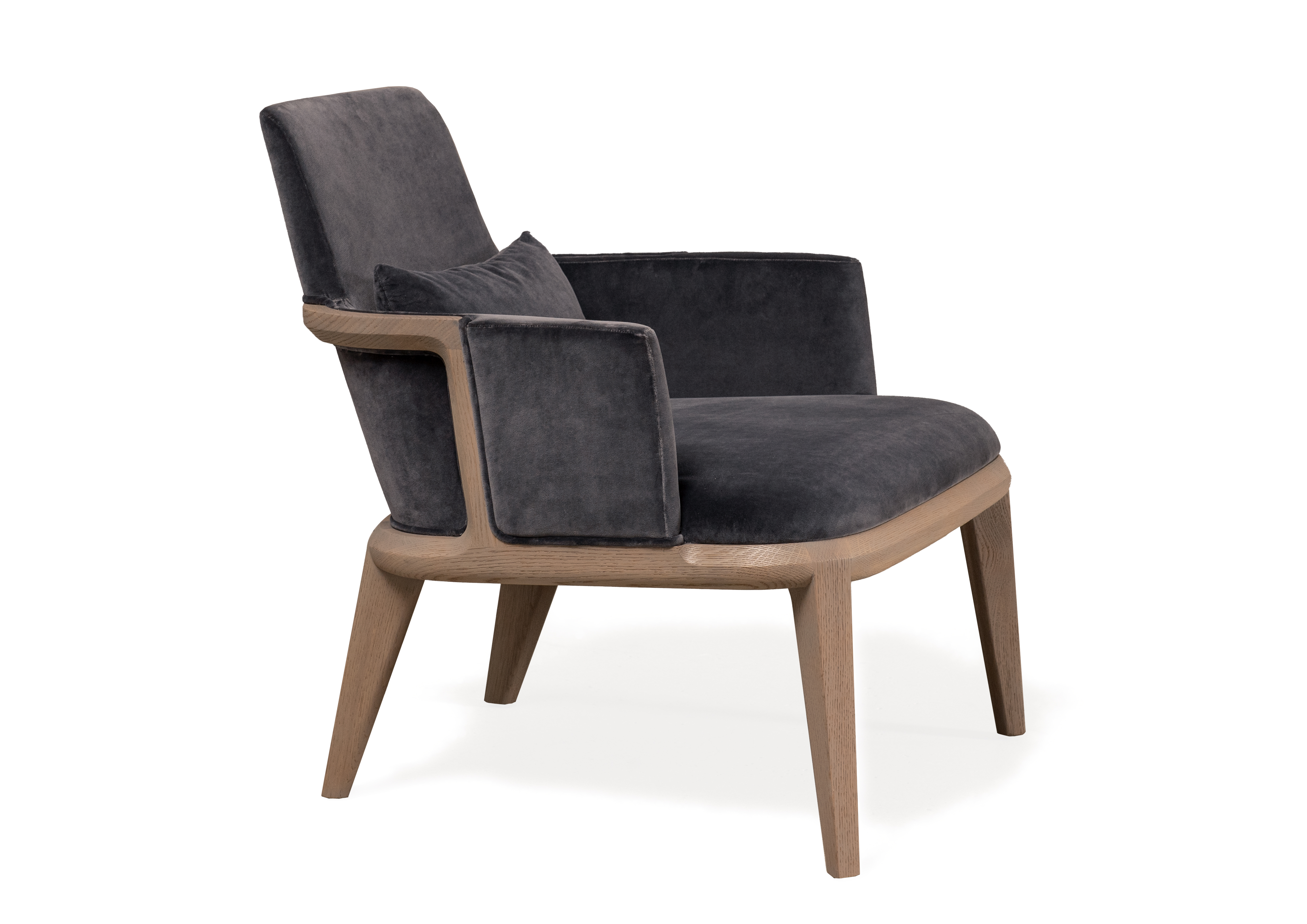 de sousa hughes atelier purcell HenleyLoungeChair OffAngle1