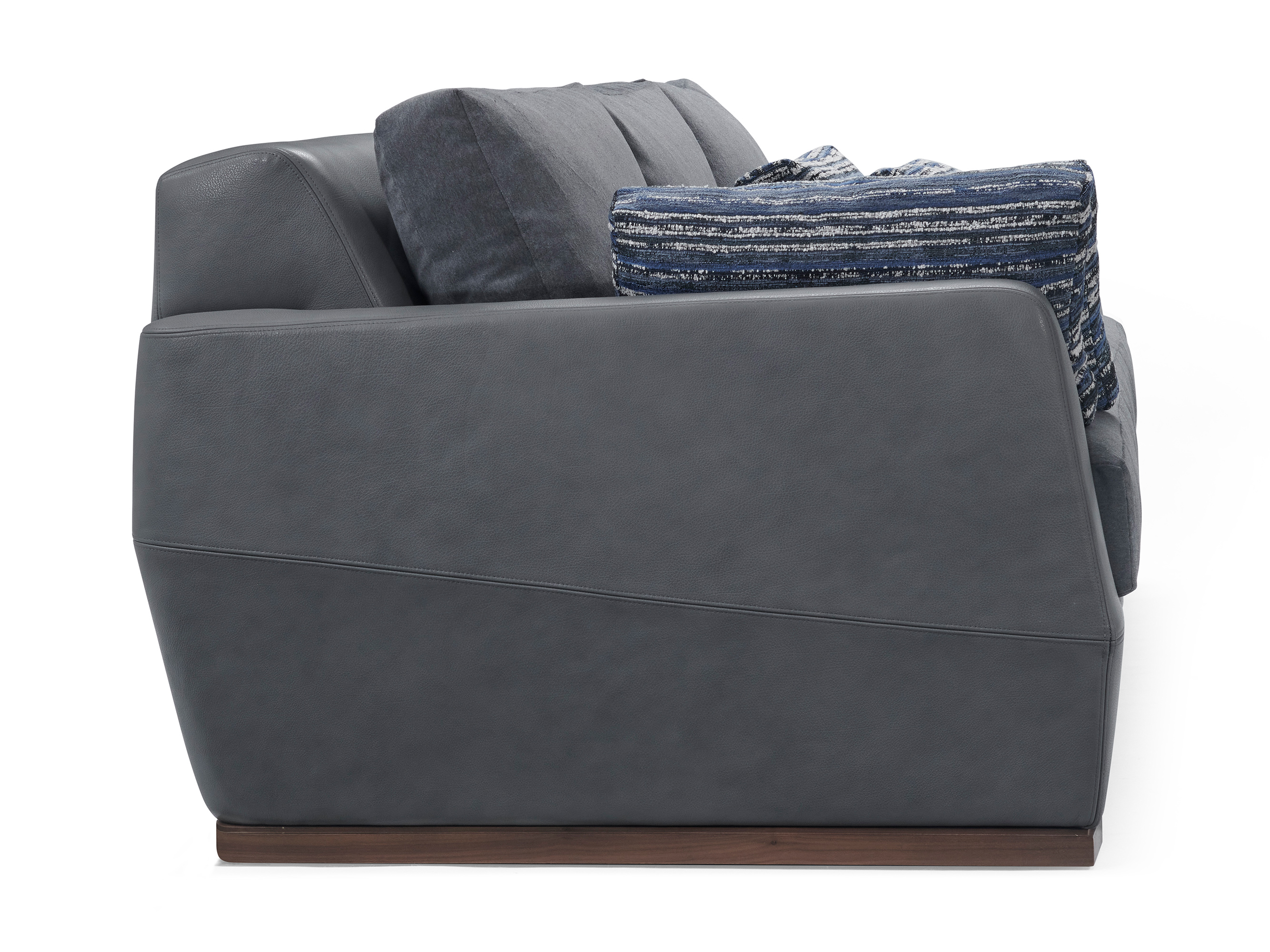 de sousa hughes atelier purcell Klippen sofa side