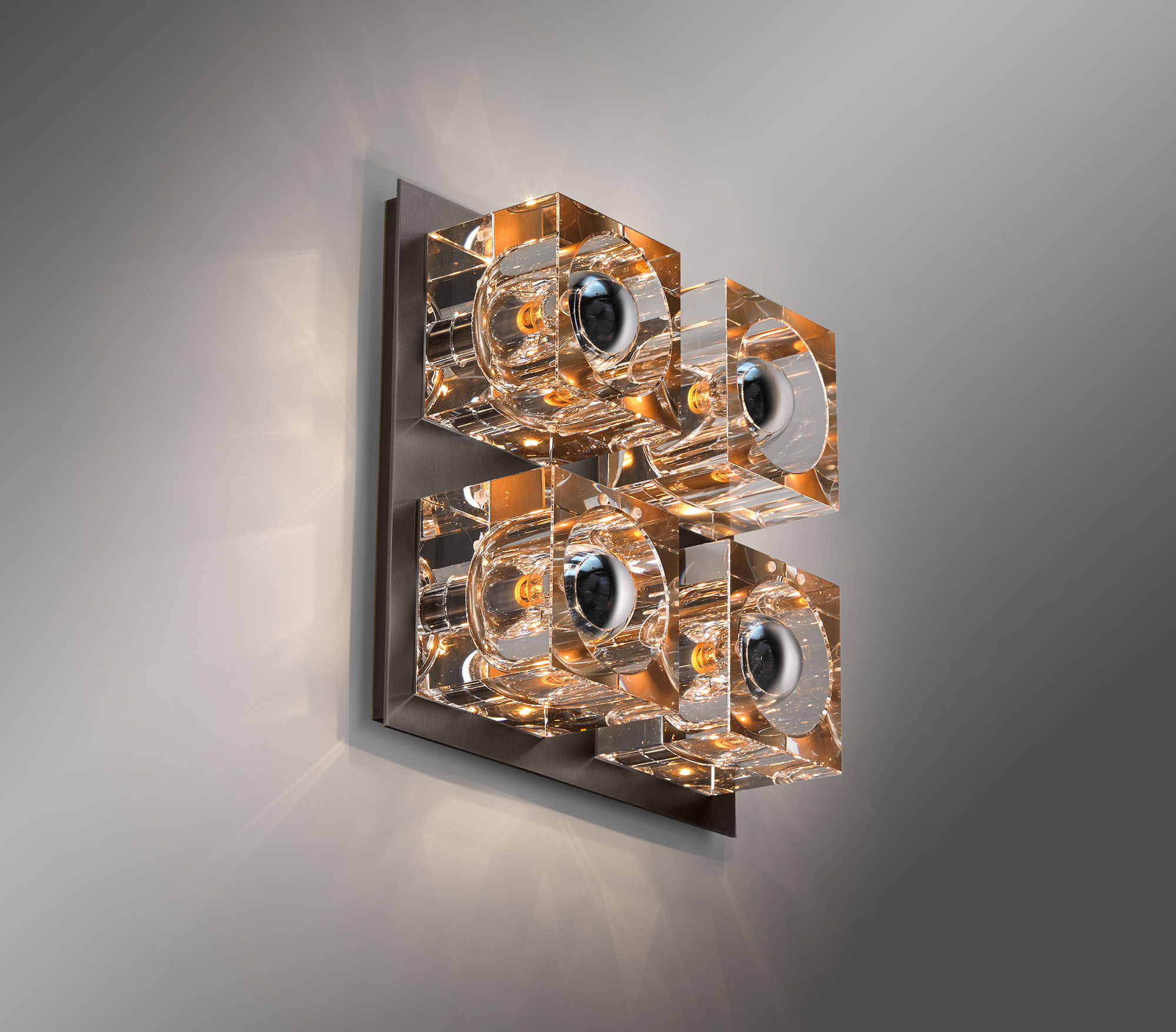 de sousa hughes Jonathan Browning Glacon 4 Light