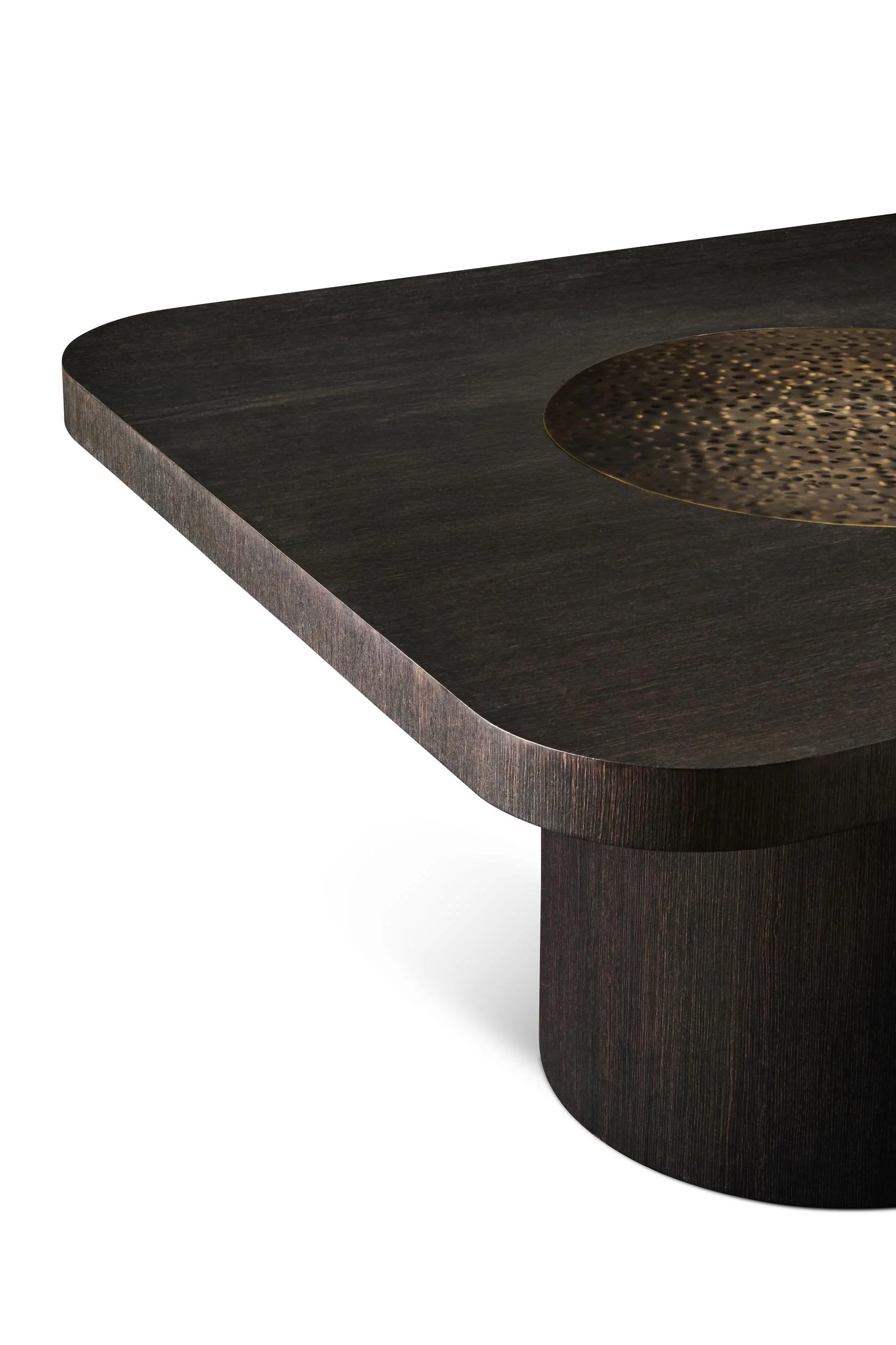 de sousa hughes natasha baradaran Squircle Dining Table corner detail