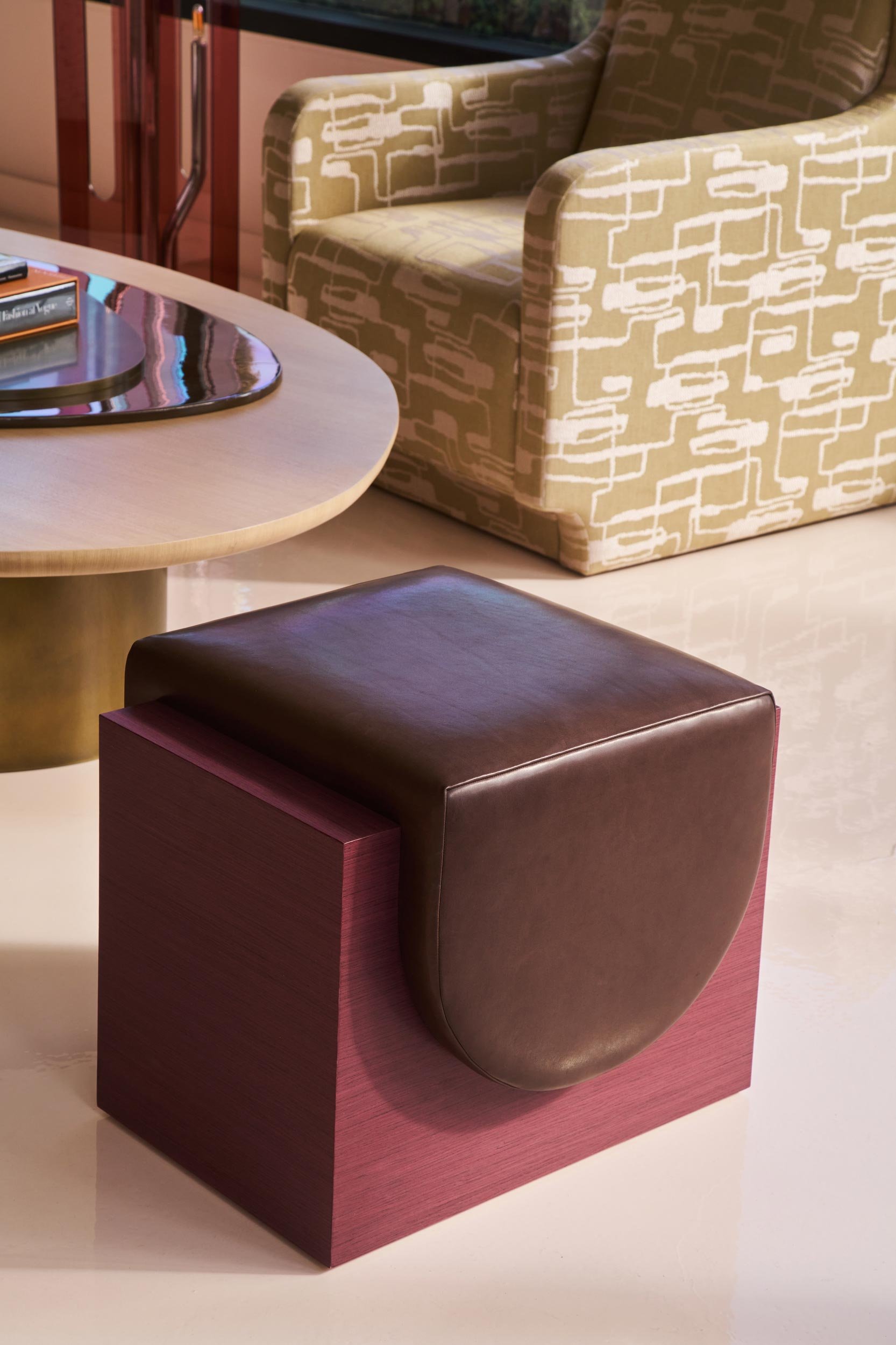 de sousa hughes natasha baradaran Passage Stool install image