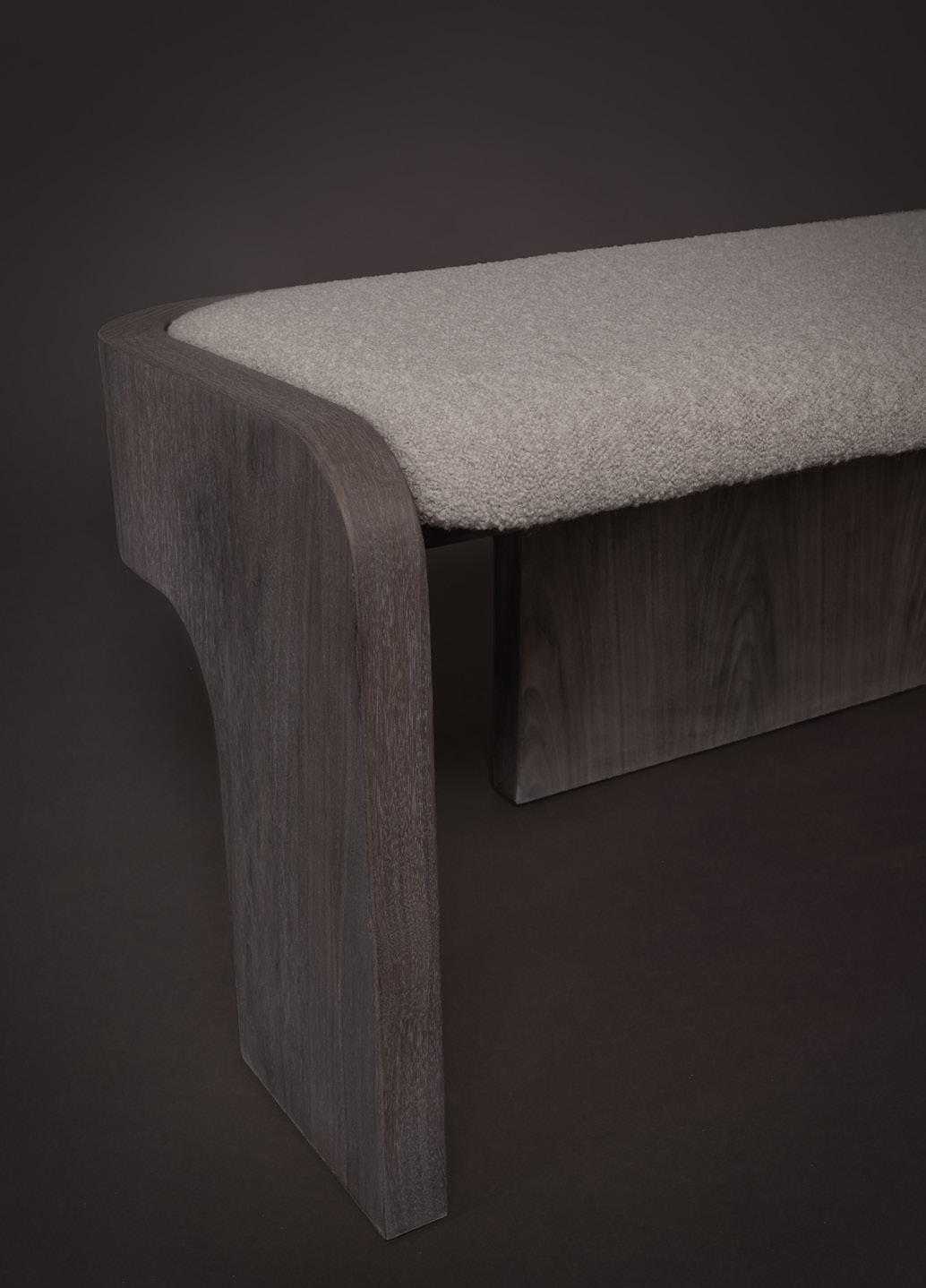 de sousa hughes john pomp Walnut Unearthed Bench corner detail