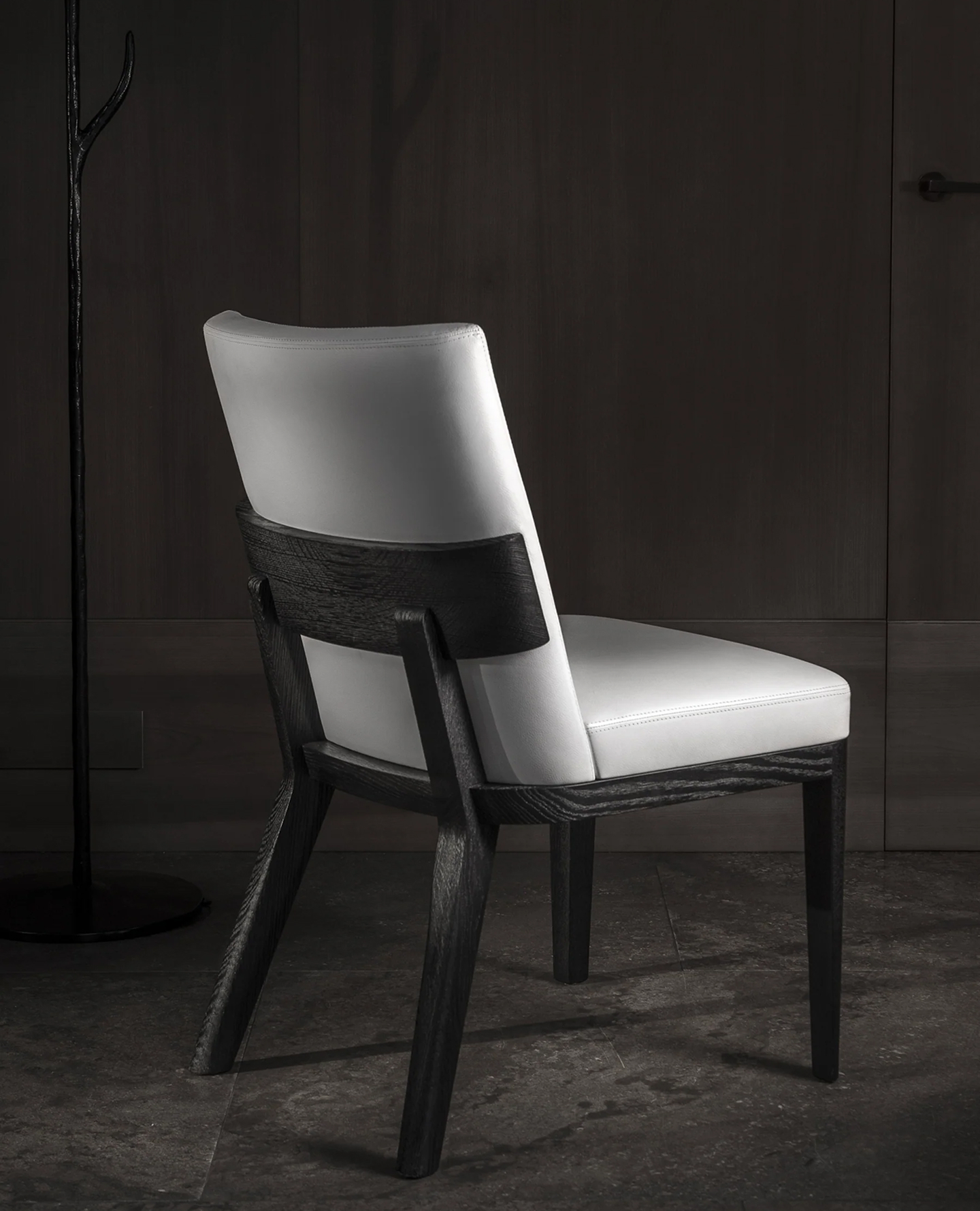 de sousa hughes liaigre robinson side chair studio liaigre interior detail image