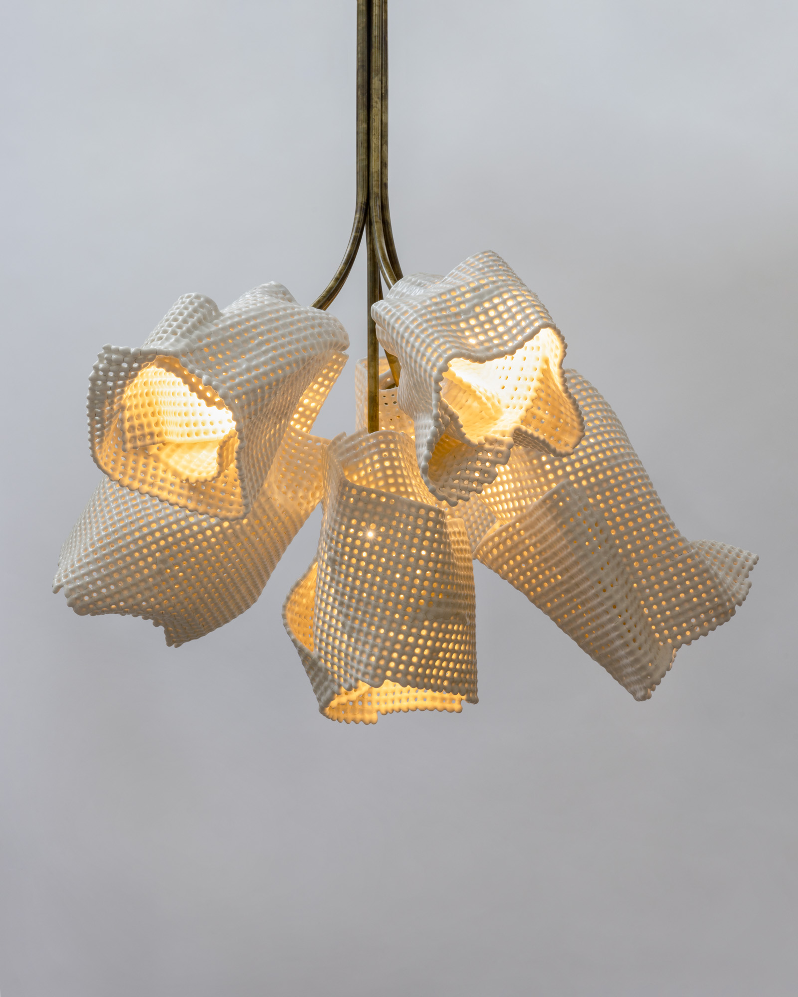 de sousa hughes scott daniel design ceramic bloom chandelier 2