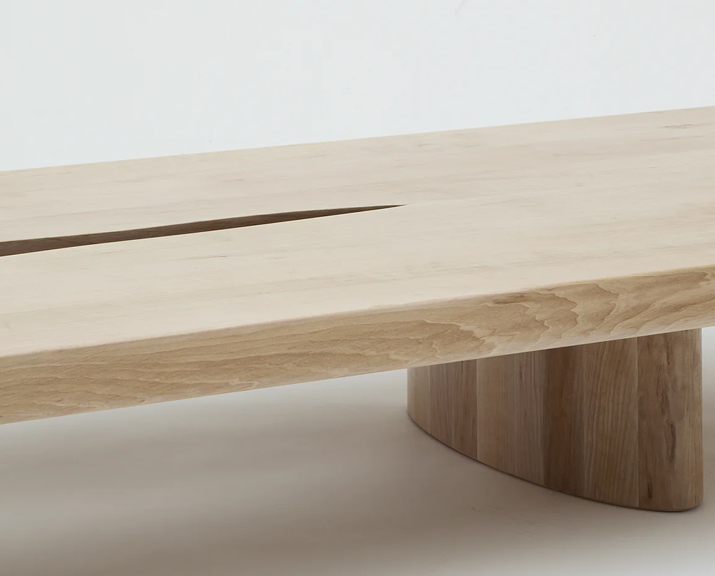 de sousa hughes aubier coffee table wenge open grain detail