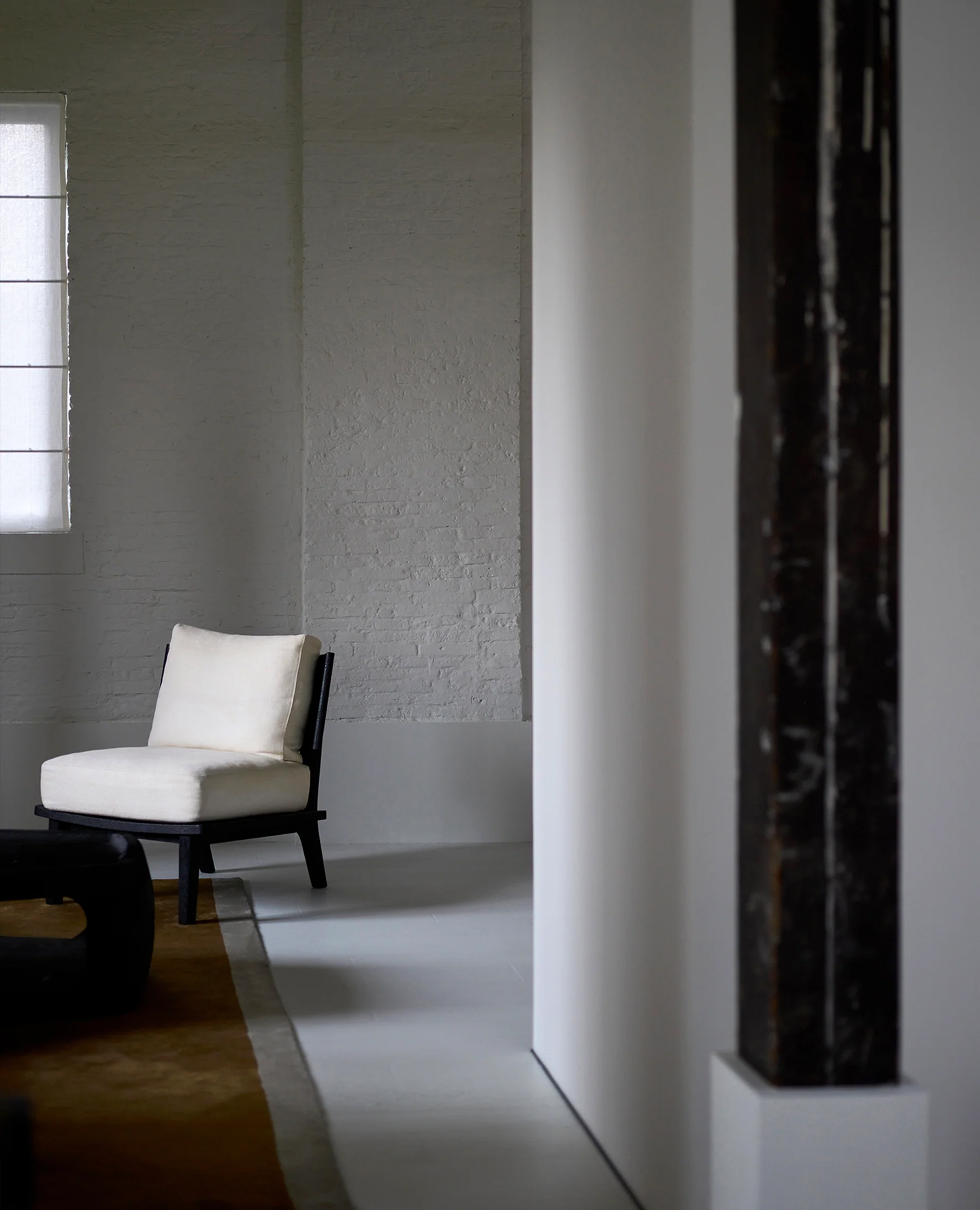 de sousa hughes liaigre hestia 2 lounge chair studio liaigre interior 3