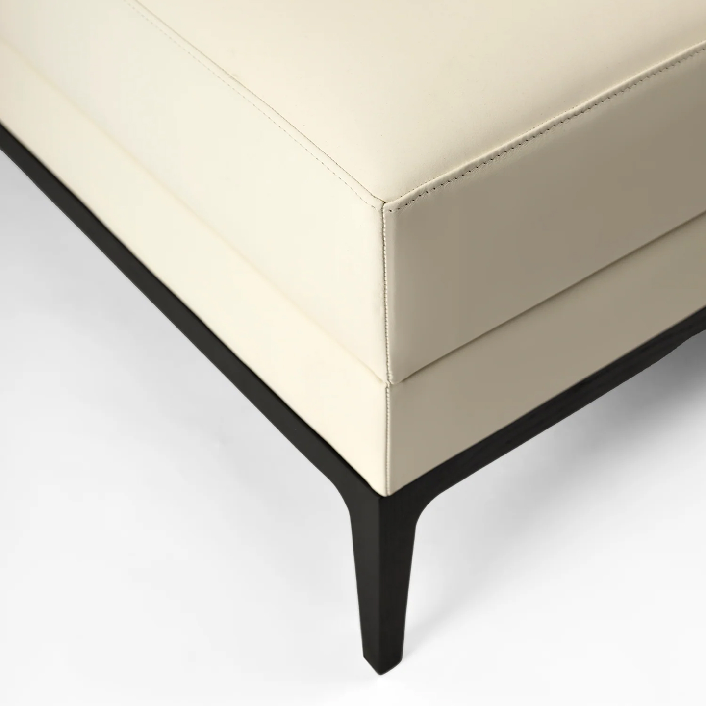 de sousa hughes liaigre castiglione sofa straight corner detail
