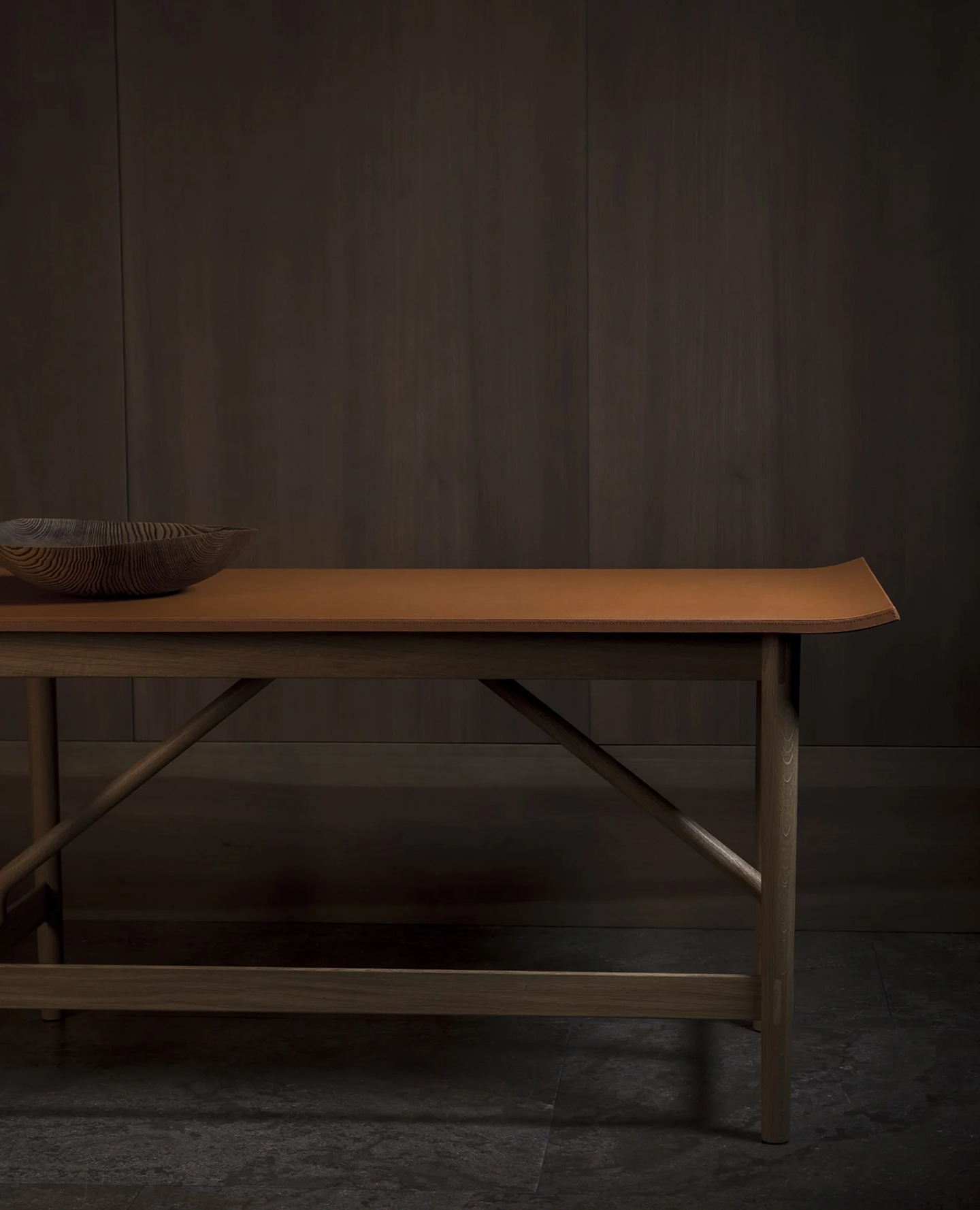 de sousa hughes liaigre nagoya desk studio liaigre