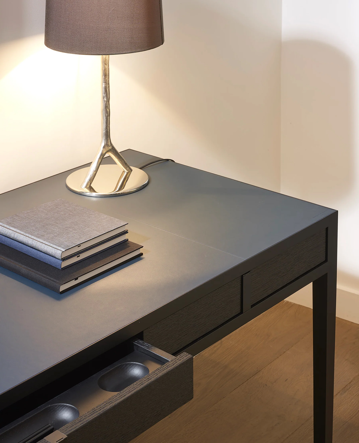 nYhBBKc de sousa hughes liaigre bernache table lamp studio liaigre interior