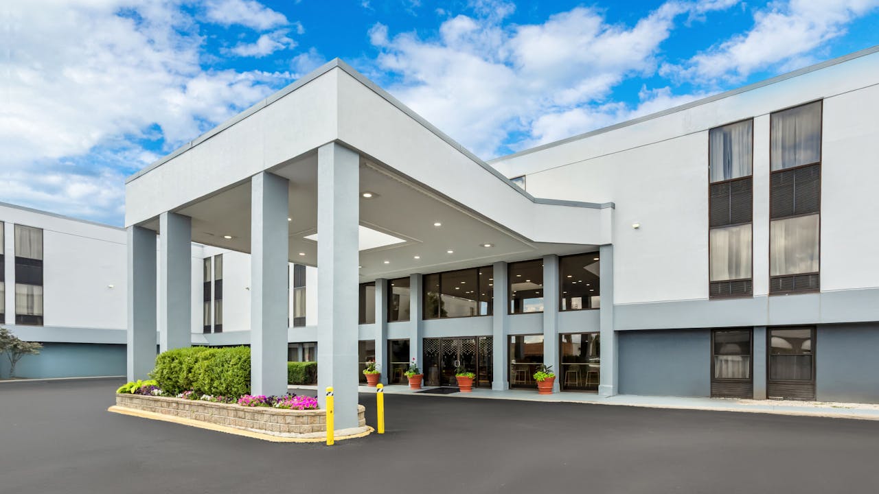 Spark by Hilton Des Plaines Chicago O'Hare