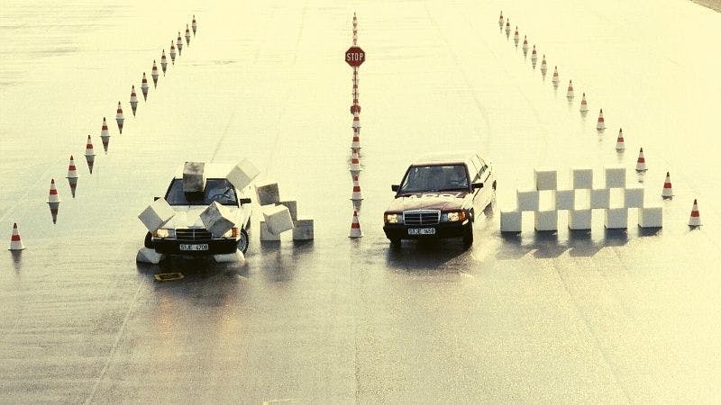 Los frenos ABS fueron introducidos por primera vez por Mercedes-Benz