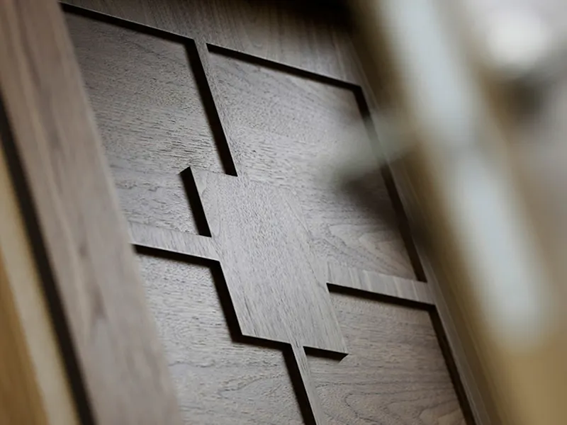 The grandeur of the grain: a guide to different woods for bespoke internal doors