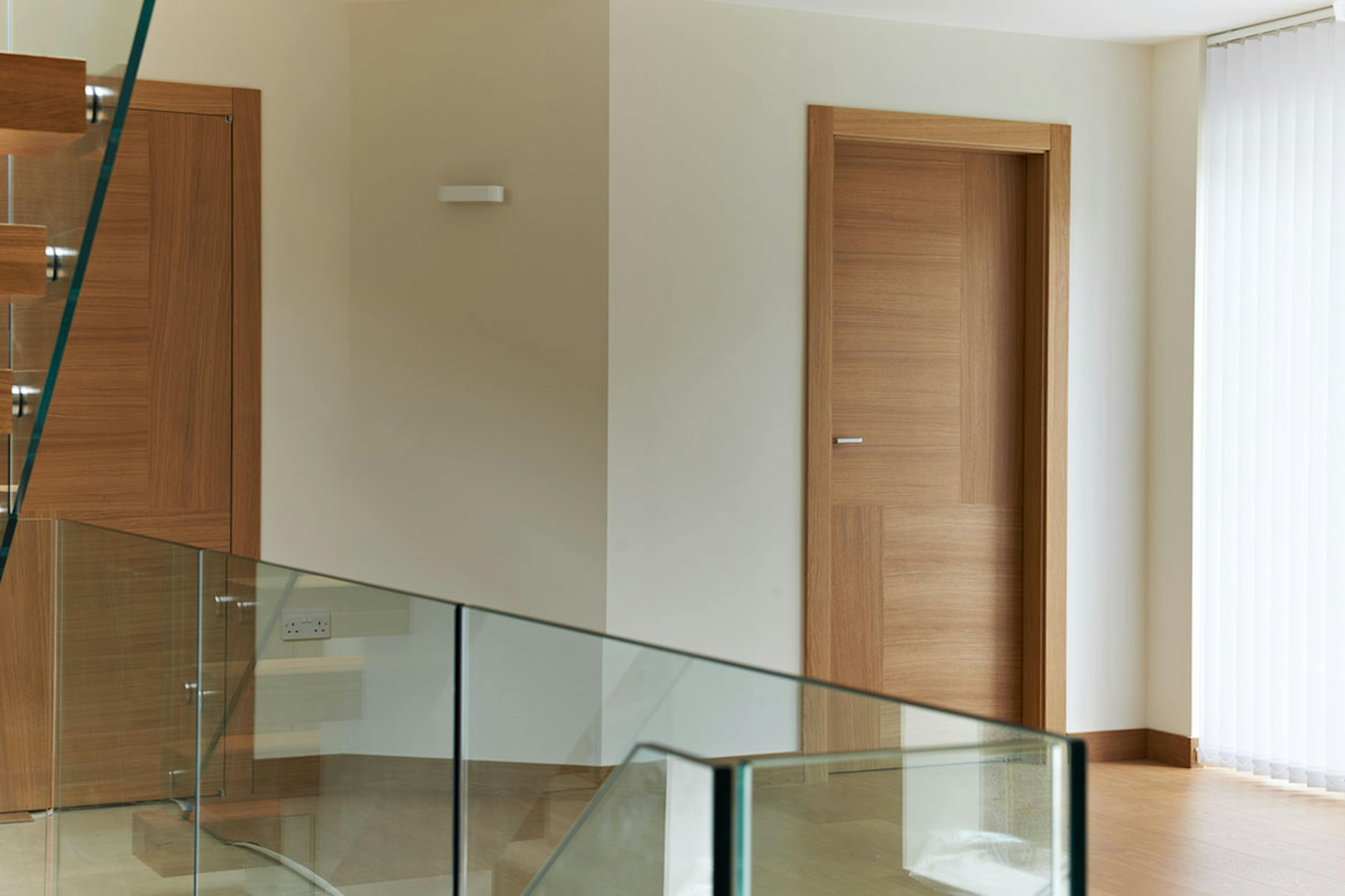 Self-build home with Deuren internal door sets - Vario 4 in Natural Oak