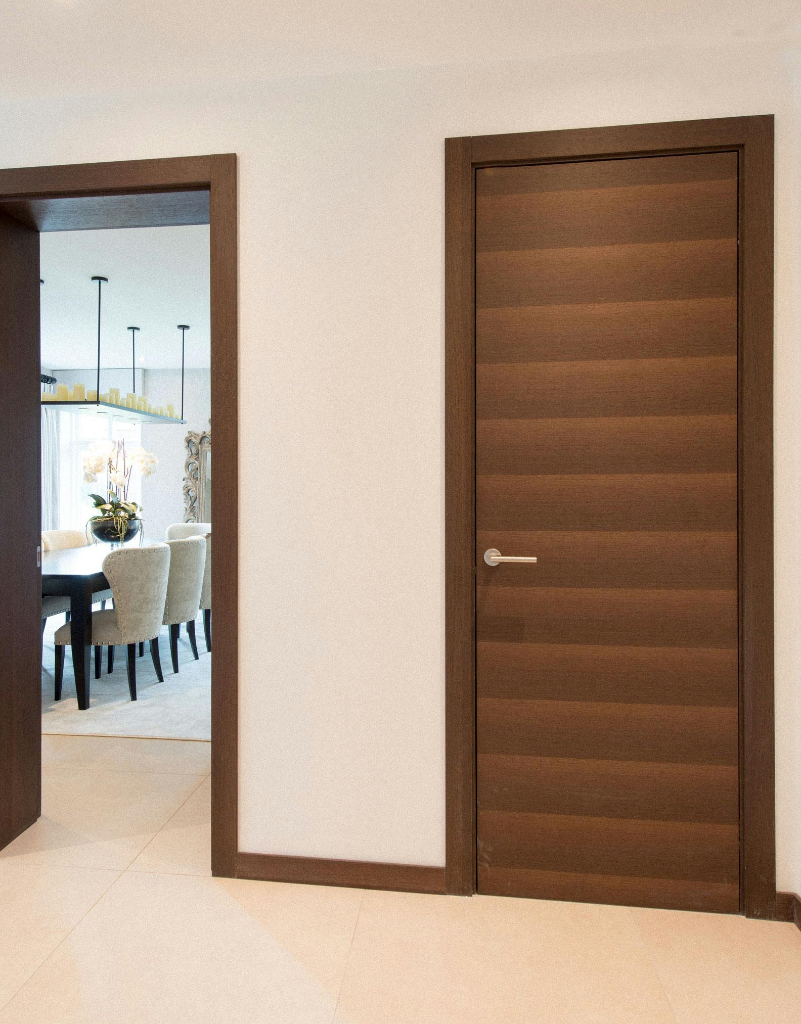 Light and airy hallway with two modern internal door sets by Deuren - Trem H style, Wenge finish.