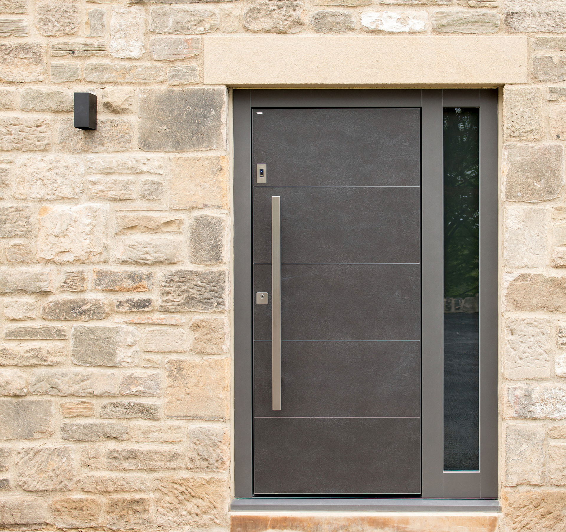 Olivo SI Front Door | Prado Agate Grey | Glazed Side Lateral 