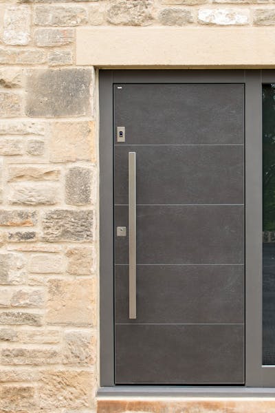 Olivo SI Front Door | Prado Agate Grey | Glazed Side Lateral 