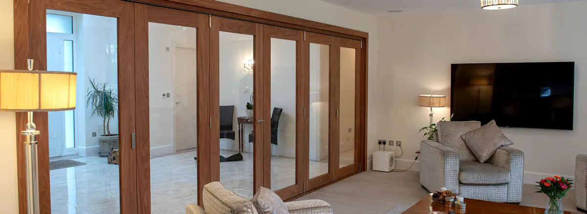 Wooden interior bi-fold door