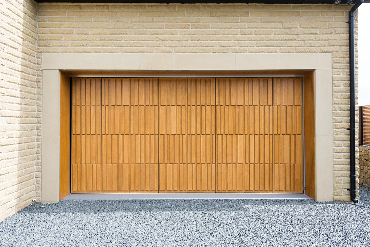 Bespoke Tavole Side Sectional Garage Door 