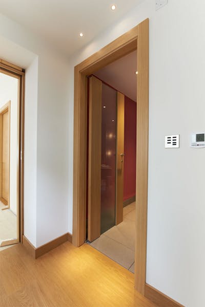 Bespoke Internal Door Gio Glass Natural Oak