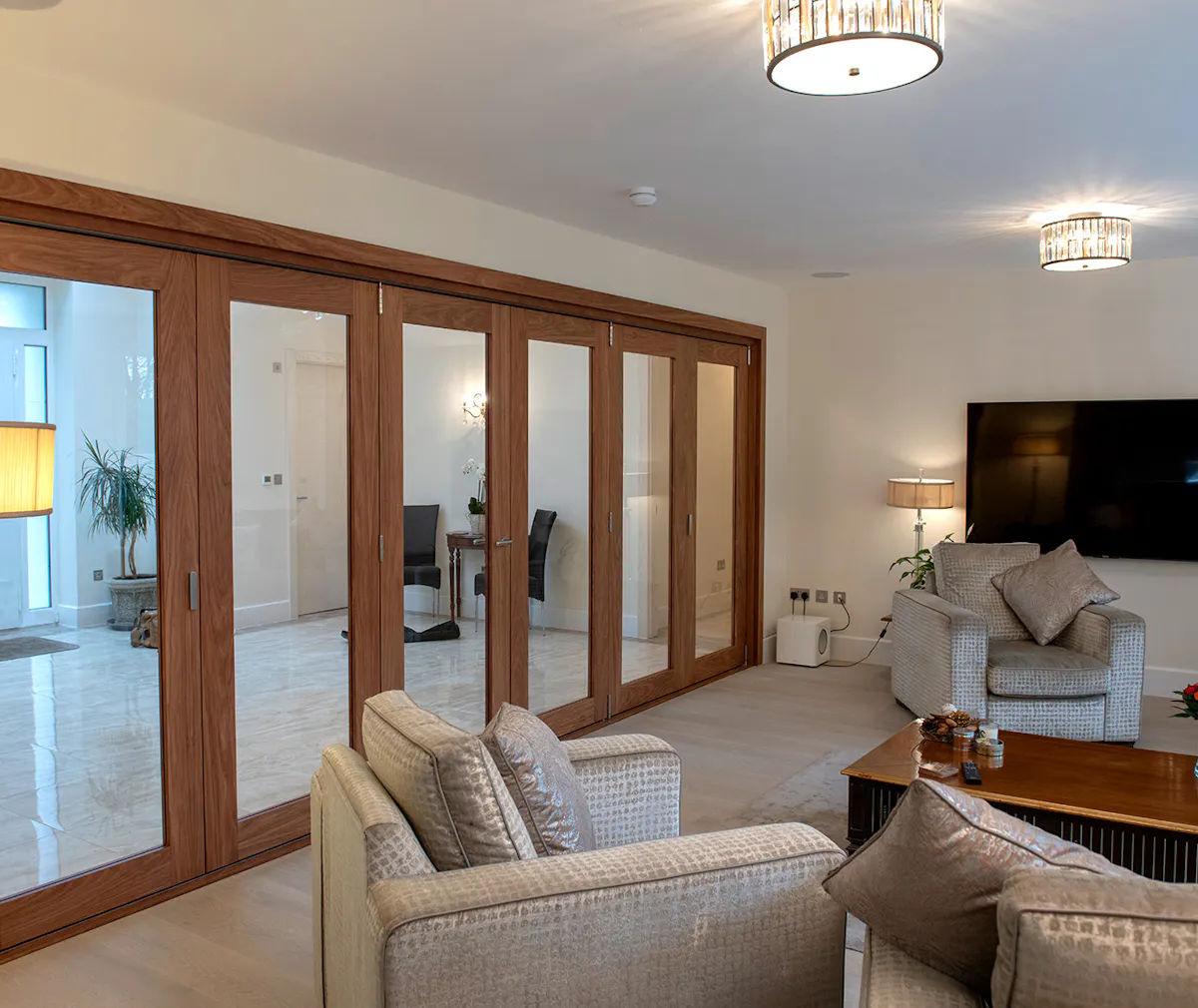 Wooden interior bi-fold door