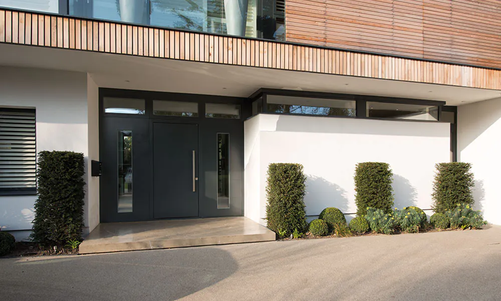 Deuren front bespoke doors