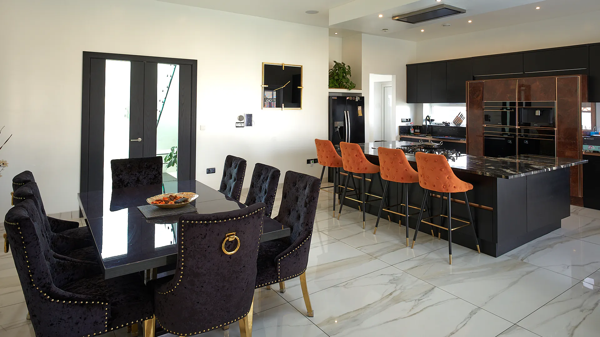 Black Ash double leaf doors - Trem V Glass by Deuren 