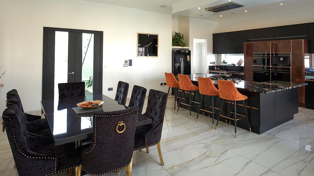 Black Ash double leaf doors - Trem V Glass by Deuren