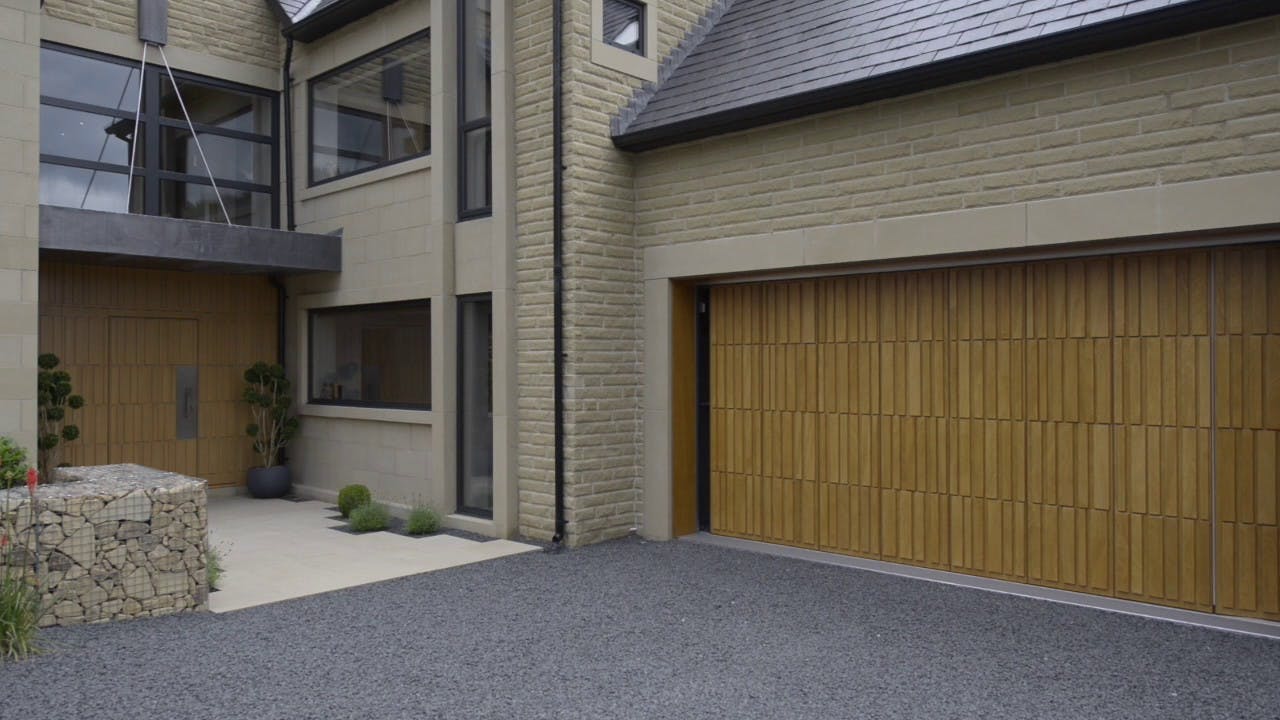 DEUREN SIDE SECTIONAL GARAGE DOOR