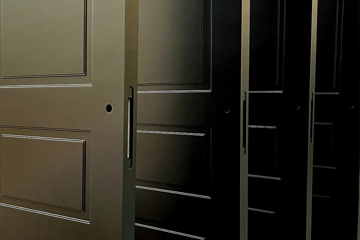 Deuren's Georgian doors in their British factory.