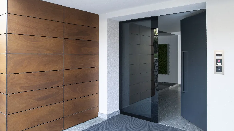 Pivot front door