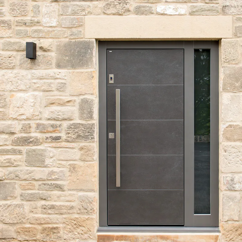 Stand out style and security features including fingerprint recognition