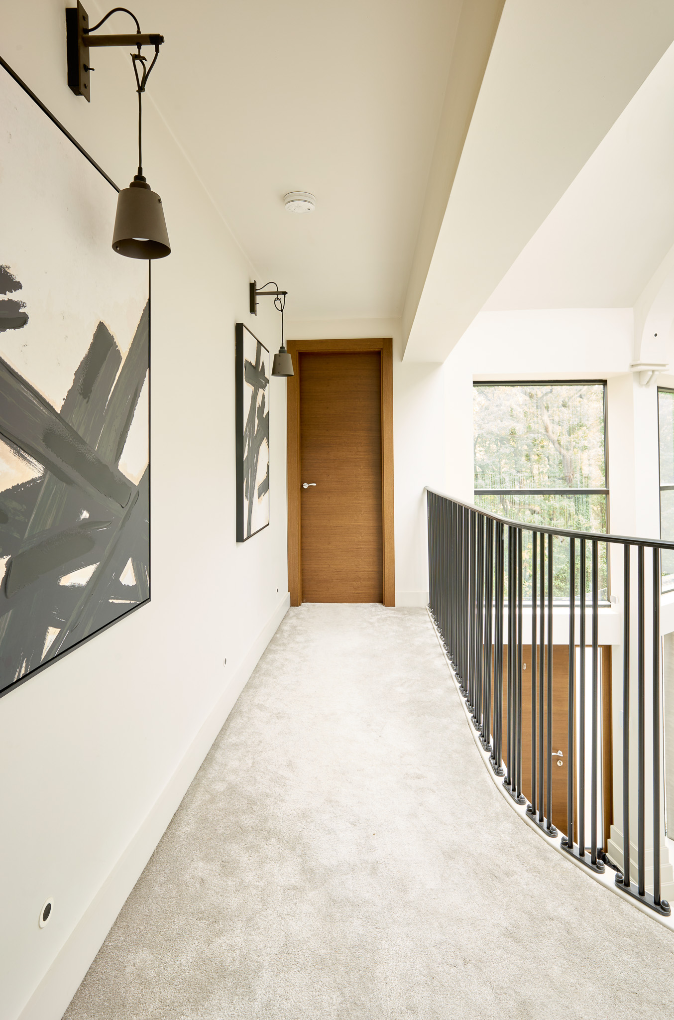 Trem H internal door in Teak