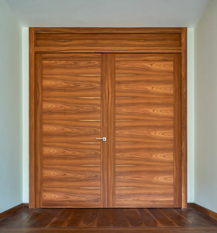 Gio double door in rosewood with overhead solid transom by Deuren