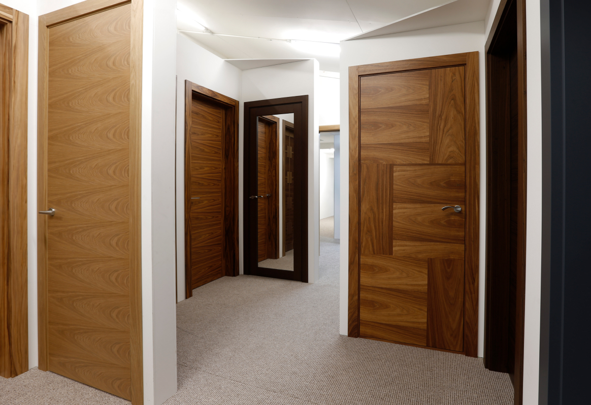 Deuren showroom with a range of interior doors