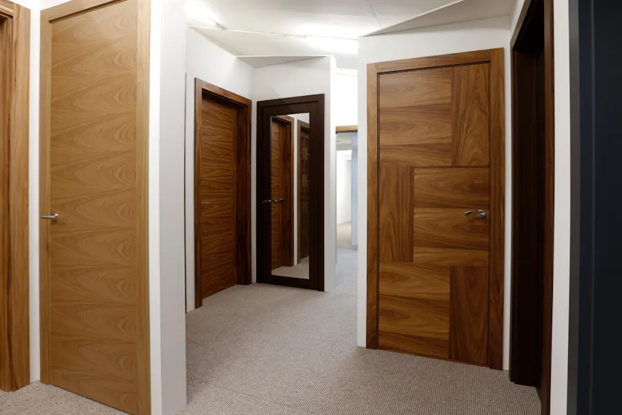 Deuren showroom with a range of interior doors