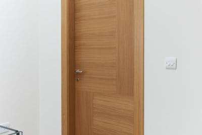 Bespoke Internal Door Natural Oak Vario 4